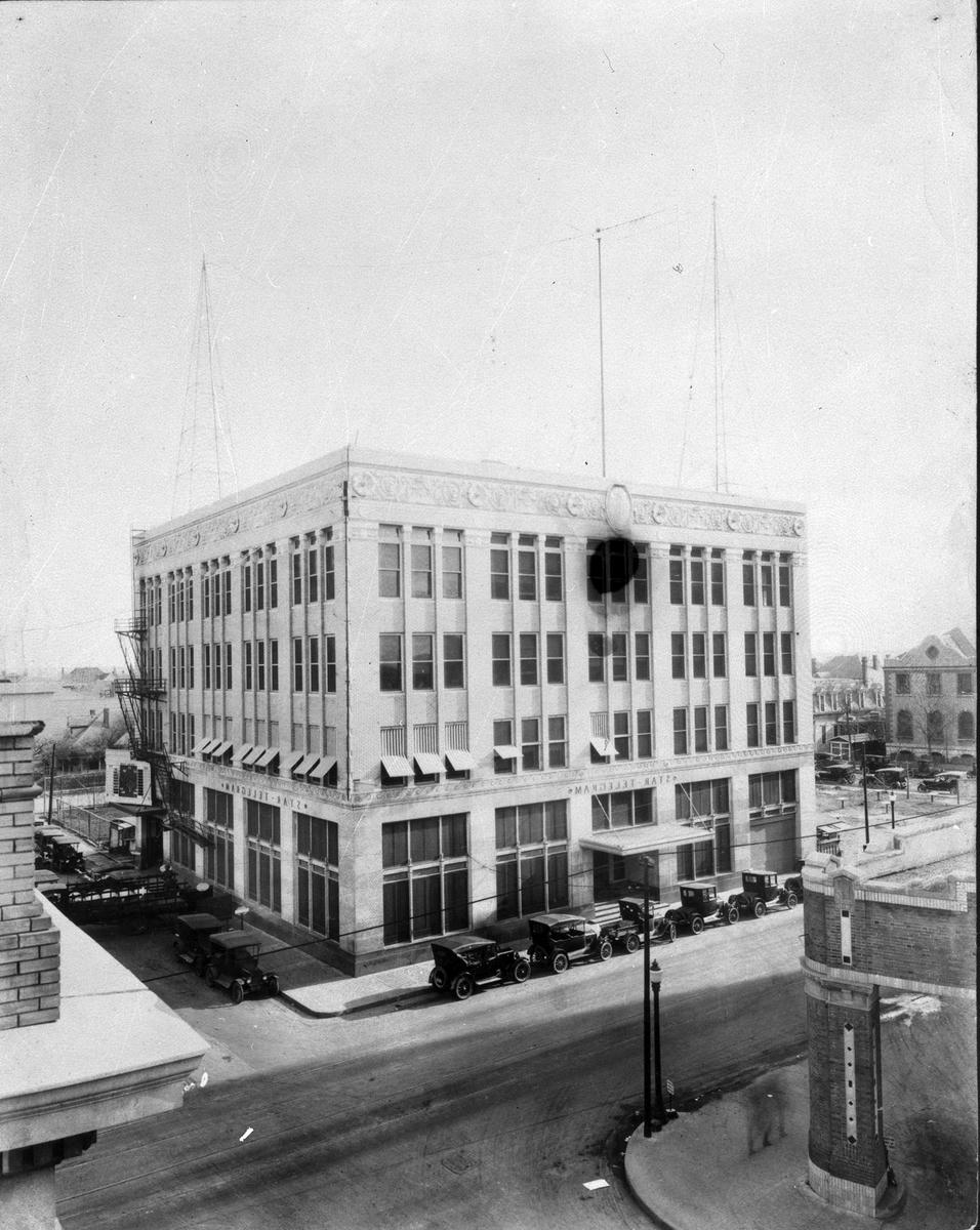 Preview link to intitutional record